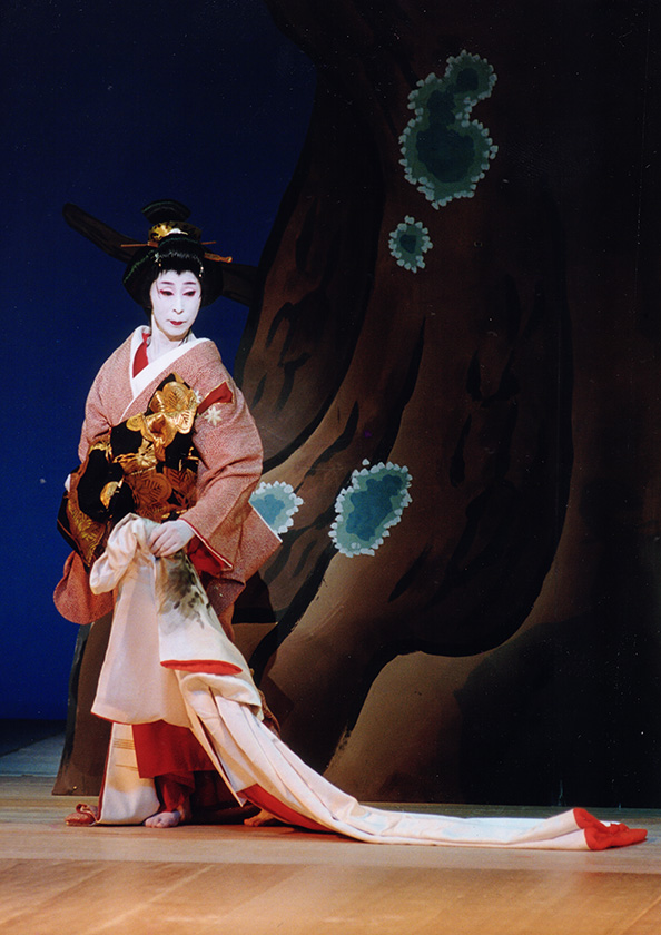 若柳 海穂秀(わかやぎ みほひで)の日本舞踊写真1