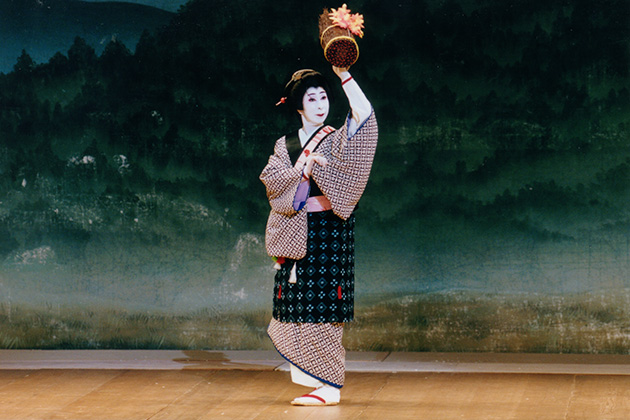 若柳 海穂秀(わかやぎ みほひで)の日本舞踊写真5